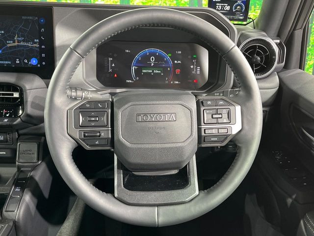 �y�����v�����X�e�A�����O�z�㎿�Ȋv���g�p���邱�ƂŁA��ɂ����������݂ƂĂ��^�]���₷���n���h���ł���