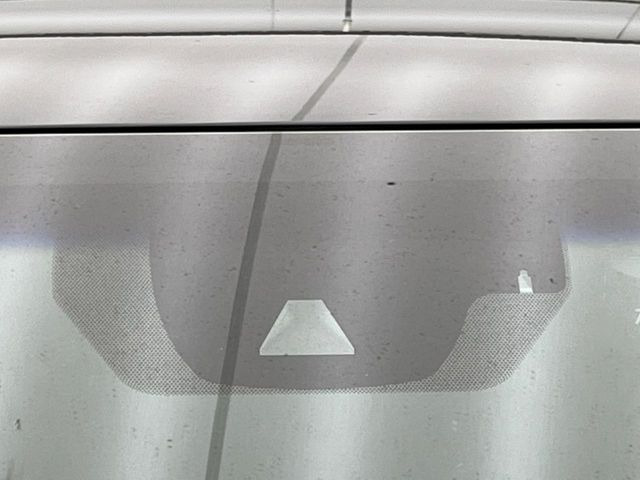 �y�g���^�Z�[�t�e�B�Z���X�z���s���ɑO���̎ԗ�����F�����A�Փ˂������Ȏ��͌x��ƃu���[�L�ŏՓˉ���Ɣ�Q�y�����A�V�X�g�B�����S�Ƀh���C�u�����y���݂��������܂��B