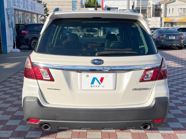 安心の最長10年・走行無制限保証(有償)をご用意。保証内容も充実はもちろん、無料点検&オイル交換や、年中無休の全国・24時間ロードサービスも付帯されておりますのでご安心下さい。