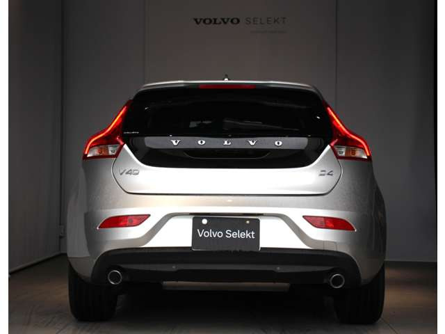 V40D4 SE ディーゼル