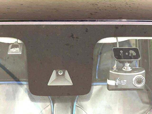 �y�O�He-Assist�z���s���ɑO���̎ԗ�����F�����A�Փ˂������Ȏ��͌x��ƃu���[�L�ŏՓˉ���Ɣ�Q�y�����A�V�X�g�B�����S�Ƀh���C�u�����y���݂��������܂��B