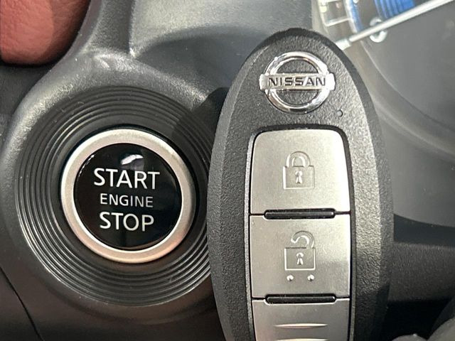 �y�X�}�[�g�L�[�z�J�o����|�P�b�g�ɓ��ꂽ�܂܂ł��h�A�̎{���E�������\�ȃX�}�[�g�L�[�𑕔��B�G���W���̃I���E�I�t�����J�M�����o���K�v����������Ƃ��Ă��֗��ł���