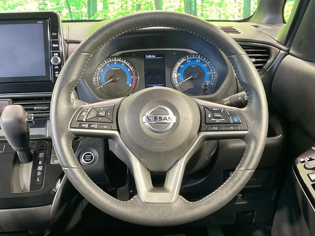 �y�����v�����X�e�A�����O�z�㎿�Ȋv���g�p���邱�ƂŁA��ɂ����������݂ƂĂ��^�]���₷���n���h���ł���