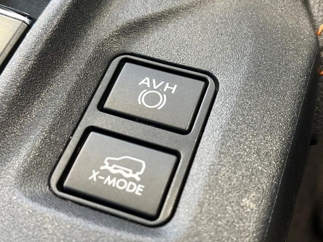 �y�I�[�g�u���[�L�z�[���h�z�M���҂���a�؂Œ�Ԏ��Ƀu���[�L���瑫�𗣂��Ă��A��~��Ԃ�ێ����Ă���܂��B�O�i����Ƃ��̓A�N�Z���𓥂߂Ύ����ŉ��������̂ň��S��X���^�]���y�ɂȂ�܂���