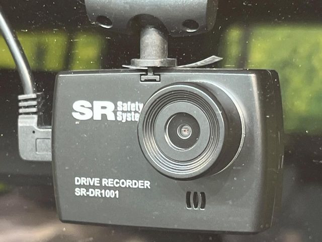 �y�h���C�u���R�[�_�[�z�h���C�u���R�[�_�[����!���s���͂������A������^�]�⎖�̂ɑ��������ہA�f���ŋL�^���A����̃��X�N�ɔ����܂��B���L�^�pSD�J�[�h�͂��q�l�����g�ł��������������K�v������܂��B