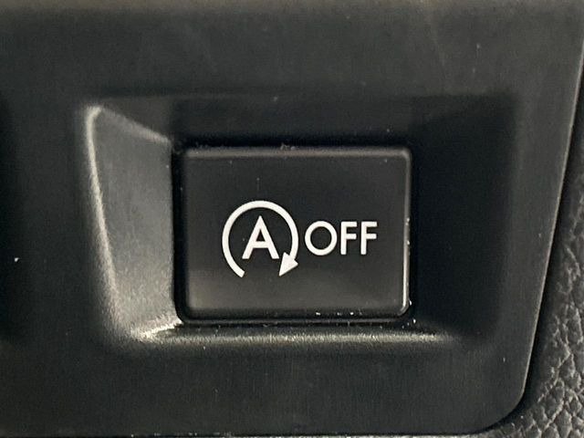 �y�A�C�h�����O�X�g�b�v�z�ԐM����a�؂Œ�Ԃ����ۂɃG���W�����~���A���ʂȔR���̏����}���܂��B�R��������ی�ɂȂ���@�\��G���W���̓u���[�L�𗣂��΍Ďn�����܂��B