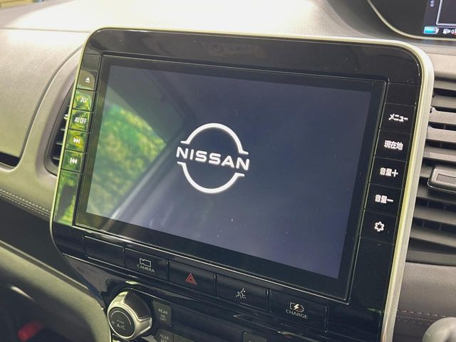 �y10�C���`����SD�i�r�z�l�C�̏����i�r�𑕔��B�I�[�f�B�I�@�\���[�����Ă���ABluetooth�ڑ�����΂������̃X�}�z��MP3�v���C���[�̉��y���Đ��\!�����̉^�]������Ɋy�����Ȃ�܂�!!