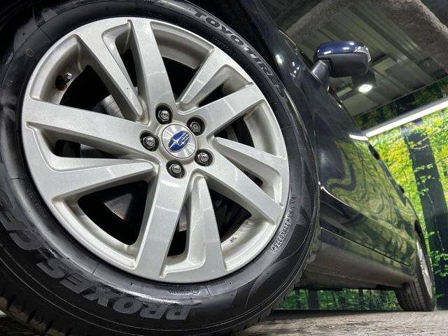 �y����16�C���`�A���~�z�C�[���z�O�ςɃ}�b�`���������A���~�z�C�[���𑕒����Ă���܂��B�e��ЊO�A���~�z�C�[����A�X�^�b�h���X�^�C�����戵�����Ă���܂��B���񂲑��k����������