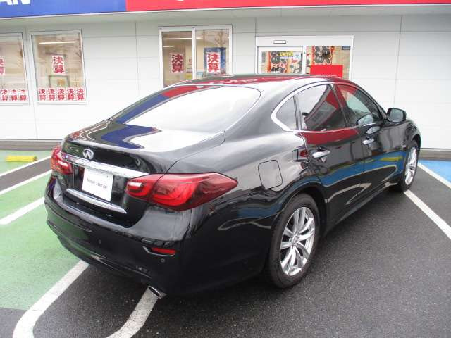 フーガハイブリッド