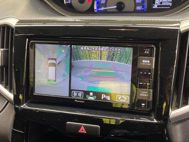 �y�S���ʃ��j�^�[�p�J�����z��p�̃J�����ɂ��A�ォ�猩���낵���悤�Ȏ��_��360�x�N���}�̎��͂��m�F���邱�Ƃ��ł��܂������p�������m�F���₷���A�����ꏊ�ł̐؂�Ԃ��⒓�Ԃ��X���[�Y�ɍs���܂��B