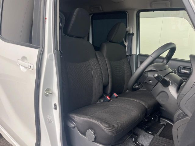 �^�]�Ȃ܂��ɂ͏\���ȃX�y�[�X������A�啿�ȕ��ł��������^�]���Ă�����������ł��B