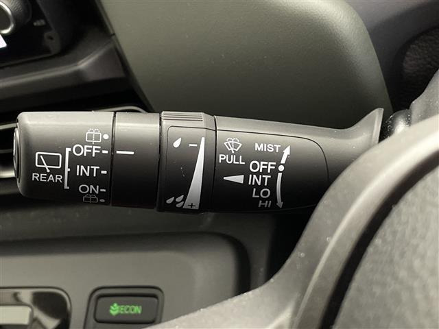 フリード1.5 e:HEV クロスター