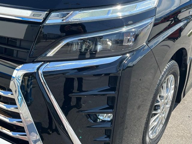 �yLED�w�b�h���C�g�z���V����ԑ��s�����ǍD�Ȏ��E���m�ۂ����S���ĉ^�]�ł��鍂�P�xLED�w�b�h���C�g�𑕔�!�_�����x�������A����d�͂��}�����Ă��܂��B