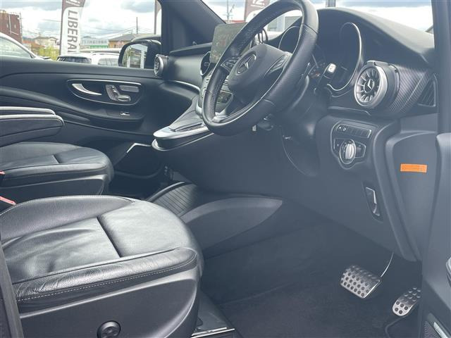 VクラスV220d アバンギャルド ロング AMGライン