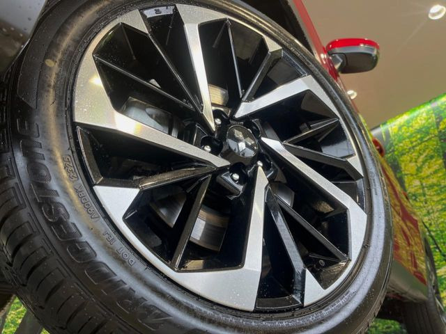 �y����20�C���`�A���~�z�C�[���z�O�ςɃ}�b�`���������A���~�z�C�[���𑕒����Ă���܂��B�e��ЊO�A���~�z�C�[����A�X�^�b�h���X�^�C�����戵�����Ă���܂��B���񂲑��k����������