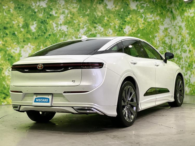 クラウンクロスオーバー2.5 G アドバンスト レザー パッケージ E-Four 4WD