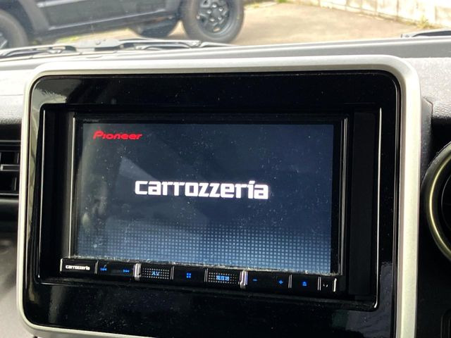 【フルセグTV付ナビゲーション】使いやすいナビで目的地までしっかり案内してくれます。各種オーディオ再生機能も充実しており、お車の運転がさらに楽しくなります!!