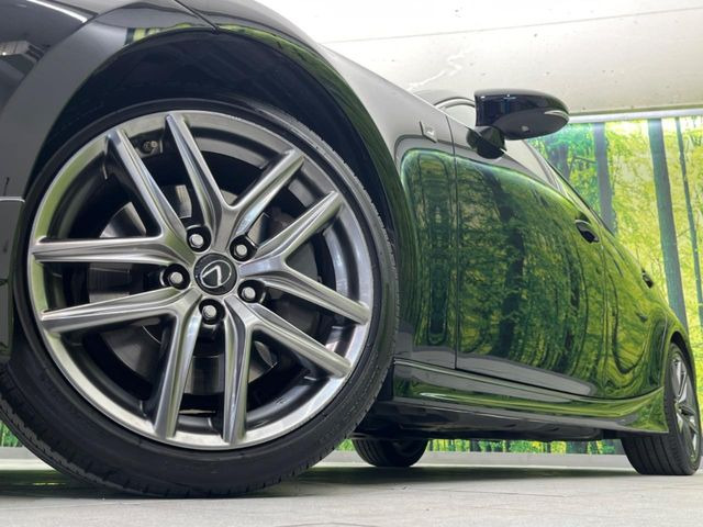 �y����18�C���`�A���~�z�C�[���z�O�ςɃ}�b�`���������A���~�z�C�[���𑕒����Ă���܂��B�e��ЊO�A���~�z�C�[����A�X�^�b�h���X�^�C�����戵�����Ă���܂��B���񂲑��k����������