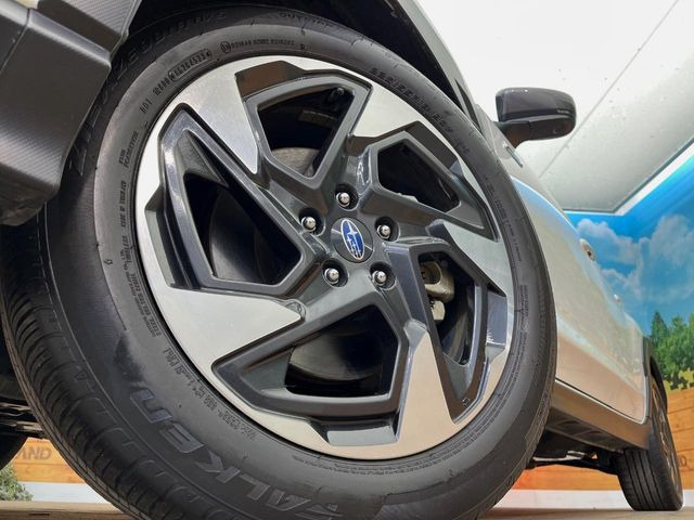 �y�����A���~�z�C�[���z�O�ςɃ}�b�`���������A���~�z�C�[���𑕒����Ă���܂��B�e��ЊO�A���~�z�C�[����A�X�^�b�h���X�^�C�����戵�����Ă���܂��B���񂲑��k����������