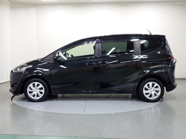 シエンタハイブリッド 1.5 G クエロ