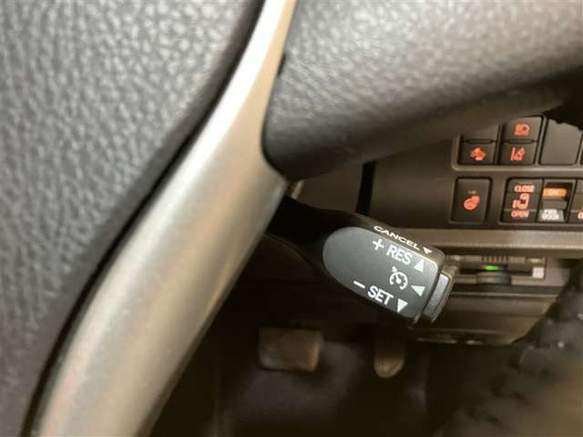 エスクァイアハイブリッド1.8 Gi プレミアムパッケージ ブラックテイラード