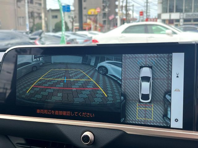 �y�p�m���~�b�N�r���[���j�^�[�z��p�̃J�����ɂ��A�ォ�猩���낵���悤�Ȏ��_��360�x�N���}�̎��͂��m�F���邱�Ƃ��ł��܂������p�������m�F���₷���A�����ꏊ�ł̐؂�Ԃ��⒓�Ԃ��X���[�Y�ɍs���܂��B