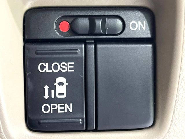 �y�p���[�X���C�h�h�A�z�X�}�[�g�L�[��^�]�Ȃ̃X�C�b�`�ŃX���C�h�h�A�̊J���\���d��������͂����ăh�A���J����K�v�������A���������q�l�ł��A�d���ו��������Ă��鎞�����N�ɊJ���߂ł��܂���