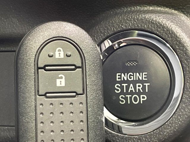 �y�L�[�t���[�V�X�e���z�J�o����|�P�b�g�ɓ��ꂽ�܂܂ł��h�A�̎{���E�������\�ȃX�}�[�g�L�[�𑕔��B�G���W���̃I���E�I�t�����J�M�����o���K�v����������Ƃ��Ă��֗��ł���