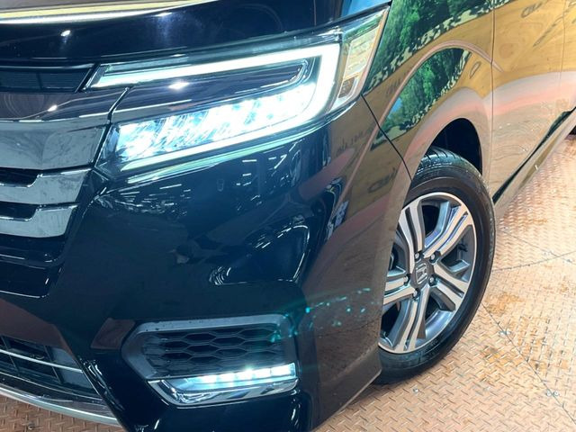 �yLED�w�b�h���C�g�z���V����ԑ��s�����ǍD�Ȏ��E���m�ۂ����S���ĉ^�]�ł��鍂�P�xLED�w�b�h���C�g�𑕔�!�_�����x�������A����d�͂��}�����Ă��܂��B