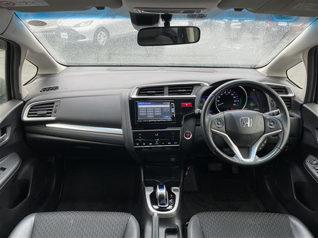 フィット1.5 ハイブリッド Lパッケージ