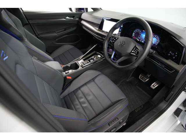 0-100km/h��4.6�b��0.1�b�����A���~�b�^�[���쓮����� �� ����250km/h����270km/h�Ɉ����グ���Ă���