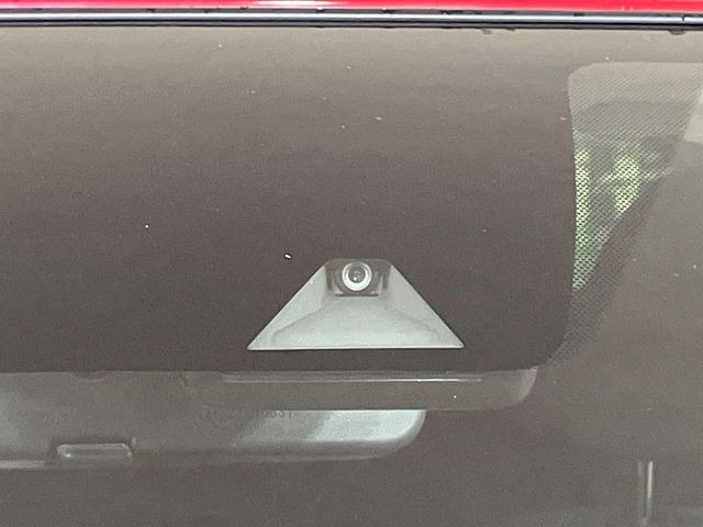 �y�G�}�[�W�F���V�[�u���[�L�z���s���ɑO���̎ԗ�����F�����A�Փ˂������Ȏ��͌x��ƃu���[�L�ŏՓˉ���Ɣ�Q�y�����A�V�X�g�B�����S�Ƀh���C�u�����y���݂��������܂��B