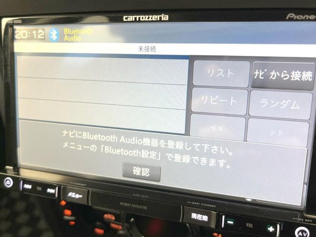 ��Bluetooth:���莝���̃X�}�[�g�t�H���ȂǂƐڑ����A�n���Y�t���[�ʘb��Տꊴ����~���[�W�b�N�Đ������y���݂��������܂��B�����ڑ��ł��̂Ŕς킵��������܂����