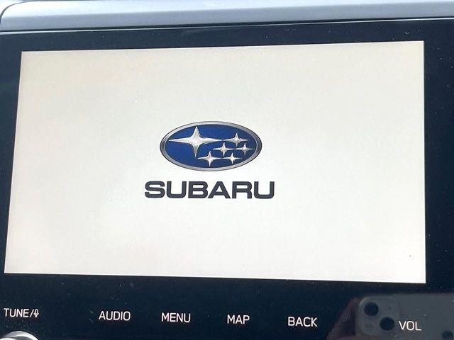 �y����8�^�r���g�C���i�r�z�C���e���A�ɗn�����ރX�^�C���b�V���ȁu��p�݌v�i�r�v�𑕔��􎋔F���⑀�쐫�ȂǊ�{���\�ɂ��D��A���㎿�ȃJ�[���C�t�����y���݂��������܂��B