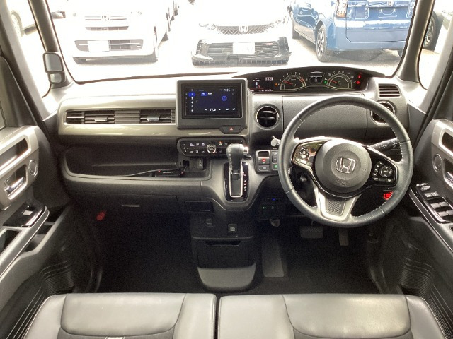 N-BOXカスタムL ターボ スタイルプラス ブラック