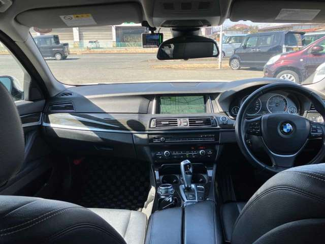 5シリーズセダン523i ラグジュアリー