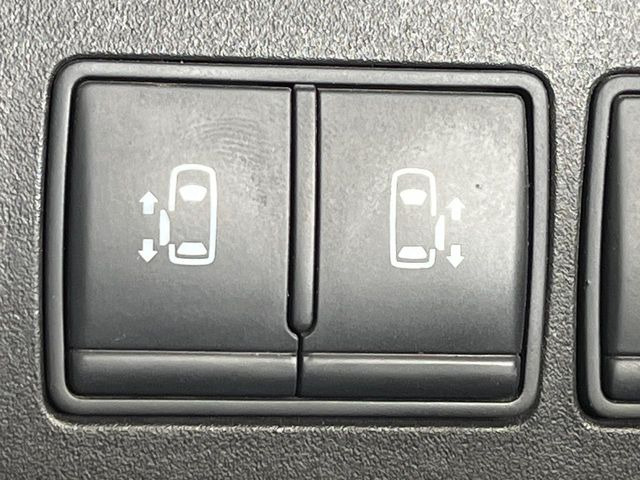 �y�����p���[�X���C�h�h�A�z�X�}�[�g�L�[��^�]�Ȃ̃X�C�b�`�Ō�ȗ����X���C�h�h�A�̊J���\���d��������͂����ăh�A���J����K�v�������A�����Ȃ��q�l�ł��ȒP�ɊJ���߂ł����K�ł���