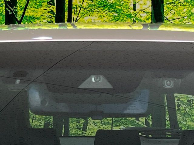 �y�g���^�Z�[�t�e�B�Z���X�z���s���ɑO���̎ԗ�����F�����A�Փ˂������Ȏ��͌x��ƃu���[�L�ŏՓˉ���Ɣ�Q�y�����A�V�X�g�B�����S�Ƀh���C�u�����y���݂��������܂��B