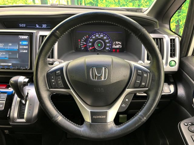 �y�����v�����X�e�A�����O�z�㎿�Ȋv���g�p���邱�ƂŁA��ɂ����������݂ƂĂ��^�]���₷���n���h���ł���