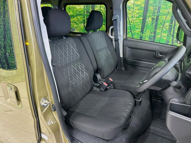 もちろん車内はキレイです♪よりクリーンな状態をキープしたいお客様には『ナノゾーンコート』がおすすめ!新型コロナウイルス対策や、除菌・消臭に効果を発揮し多くの方にご好評いただいております。