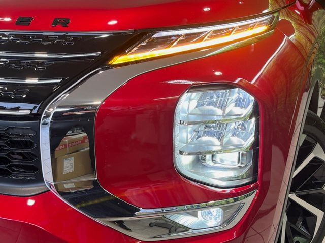 �yLED�w�b�h���C�g�z���V����ԑ��s�����ǍD�Ȏ��E���m�ۂ����S���ĉ^�]�ł��鍂�P�xLED�w�b�h���C�g�𑕔�!�_�����x�������A����d�͂��}�����Ă��܂��B