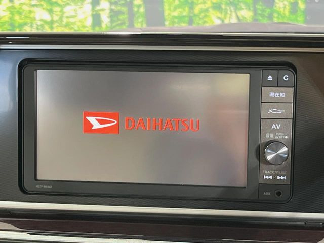 �y�����i�r�z�l�C�̏����i�r�𑕔����Ă���܂��B�i�r�̎g���₷���͂������A�I�[�f�B�I�@�\���[��!�L�����v�◷�s�͂������A�ʋ΂┃�����ȂǕ��i�̃h���C�u���y�����Ȃ�͂���