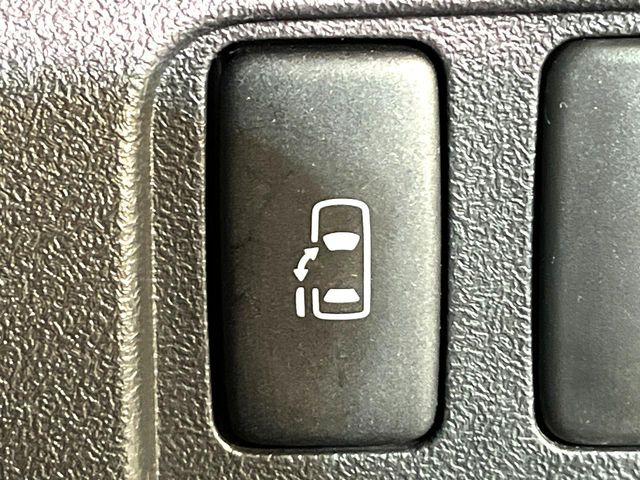 �y�p���[�X���C�h�h�A�z�X�}�[�g�L�[��^�]�Ȃ̃X�C�b�`�ŃX���C�h�h�A�̊J���\���d��������͂����ăh�A���J����K�v�������A���������q�l�ł��A�d���ו��������Ă��鎞�����N�ɊJ���߂ł��܂���