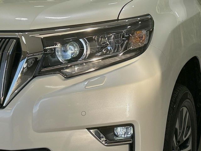 �yLED�w�b�h���C�g�z���V����ԑ��s�����ǍD�Ȏ��E���m�ۂ����S���ĉ^�]�ł��鍂�P�xLED�w�b�h���C�g�𑕔�!�_�����x�������A����d�͂��}�����Ă��܂��B