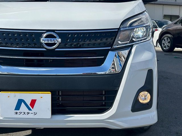 �yLED�w�b�h���C�g�z���V����ԑ��s�����ǍD�Ȏ��E���m�ۂ����S���ĉ^�]�ł��鍂�P�xLED�w�b�h���C�g�𑕔�!�_�����x�������A����d�͂��}�����Ă��܂��B