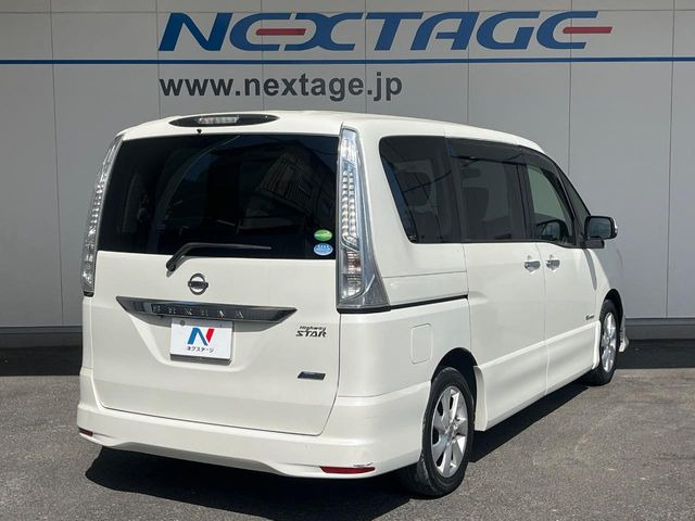 ��D�]�𒸂��Ă���܂��{�f�B�̒e�X�v���b�V���R�[�g���D�]��t���B�ʏ�̃K���X�R�[�g�ƈقȂ�A�ϋv�N��6�N�̖��@���K���X�R�[�e�B���O���A�{�f�B���L���C�ȏ�Ԃɕۂ��Ă���܂��B