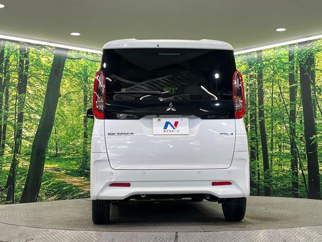 安心の最長10年・走行無制限保証(有償)をご用意。保証内容も充実はもちろん、無料点検&オイル交換や、年中無休の全国・24時間ロードサービスも付帯されておりますのでご安心下さい。