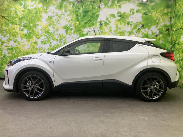 C-HRハイブリッド 1.8 S GR スポーツ