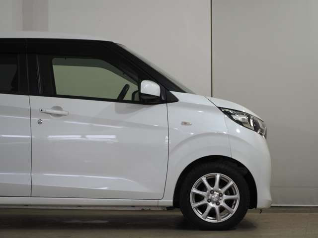 LINE�n�߂܂�����l�b�g�ɂ͍ڂ��Ă��Ȃ��ʐ^���������A�G���W���������������Ȃǂ̂��v�]�ɂ��������܂�!�F�B�o�^���ă��b�Z�[�W�������M������(^&omega;^)