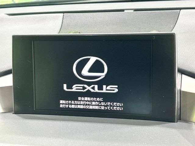 �y�����i�r�z�l�C�̏����i�r�𑕔����Ă���܂��B�i�r�̎g���₷���͂������A�I�[�f�B�I�@�\���[��!�L�����v�◷�s�͂������A�ʋ΂┃�����ȂǕ��i�̃h���C�u���y�����Ȃ�͂���